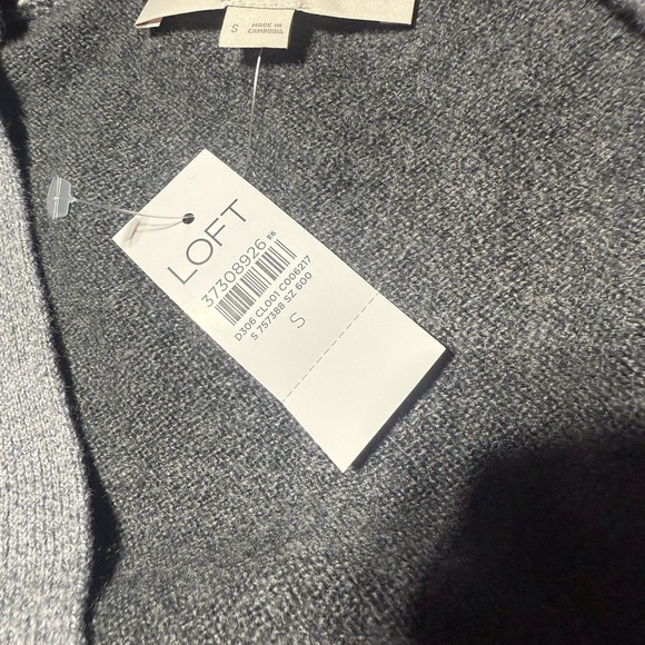 NWT Loft Colorblock Ribbed Sleeve V-Neck Cardigan Sweater Size Small. - Picture 6 of 7